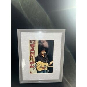 Blake Shelton Country Singer Signed Photograph/ Syracuse NY/ 8x10‎ Frame